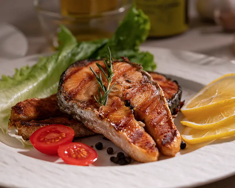 How to season salmon with the right amount of salt for a juicy, flavourful salmon steak.