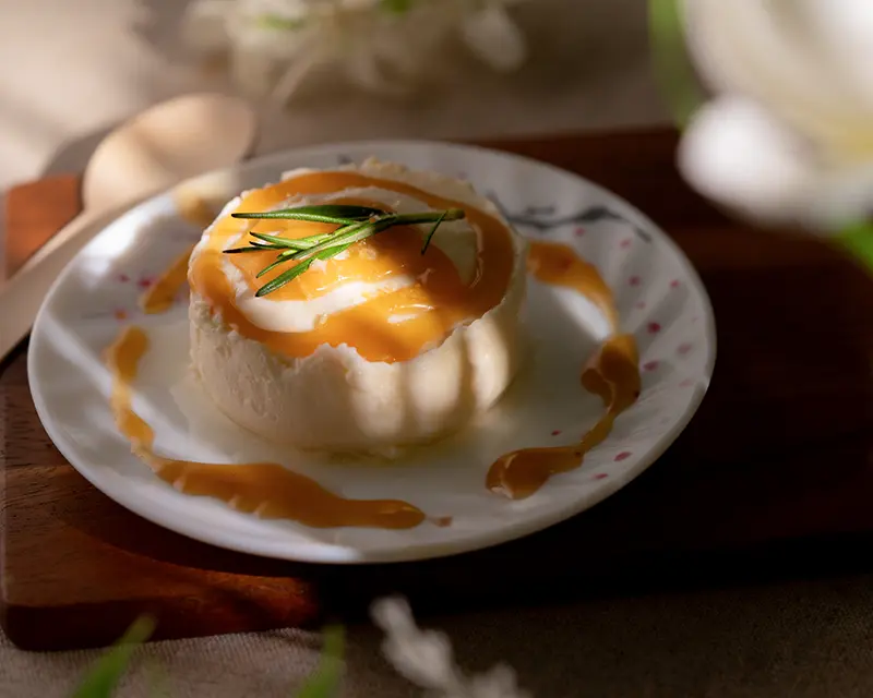 Salt on desserts with caramel cream dessert and finishing salt