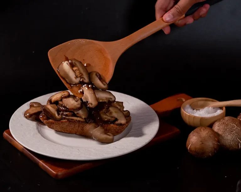 When to salt mushrooms on toast