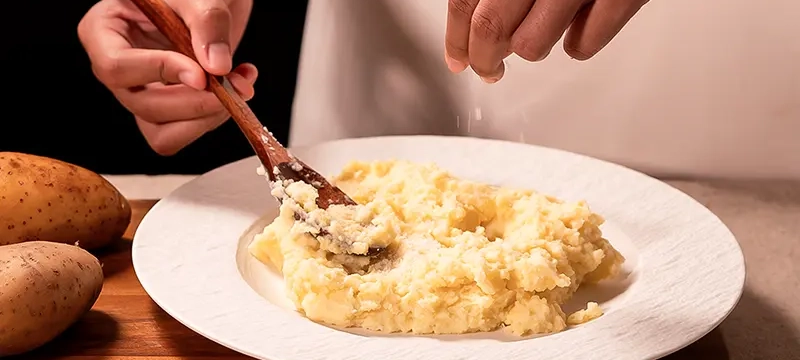 when to salt potatoes for mashed potatoes